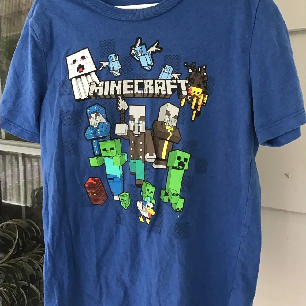 Shirt lot 3 Nike, Minecraft ,Reebok boys sz 8 -m-s  all 3 are 16” chest 21” long - Picture 4 of 15